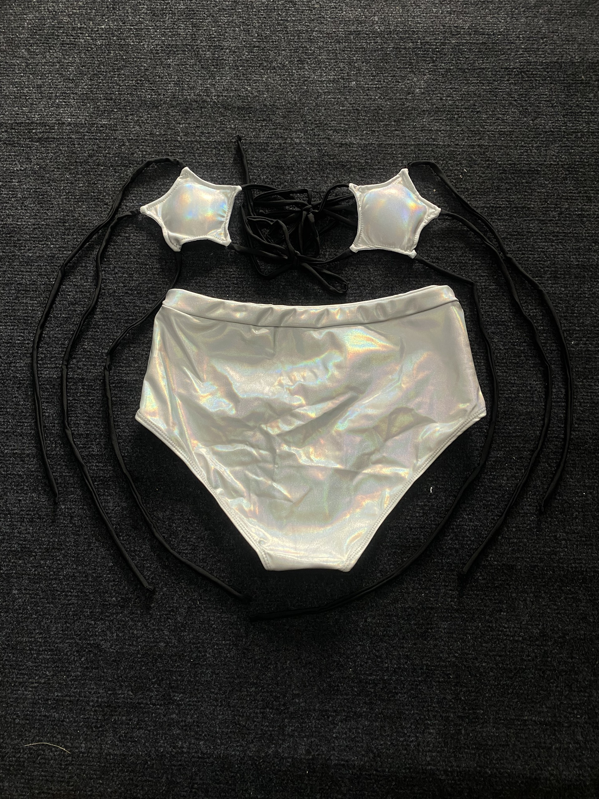 Đồ đi diễn màu bạc áo hình ngôi sao