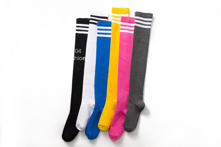 Vớ đùi MÀU NỔI hồng, xanh dương, vàng, xám sọc trắng loại dầy chống tuột TAT48 Vớ đùi MÀU NỔI hồng, xanh dương, vàng, xám sọc trắng loại dầy chống tuột TAT48