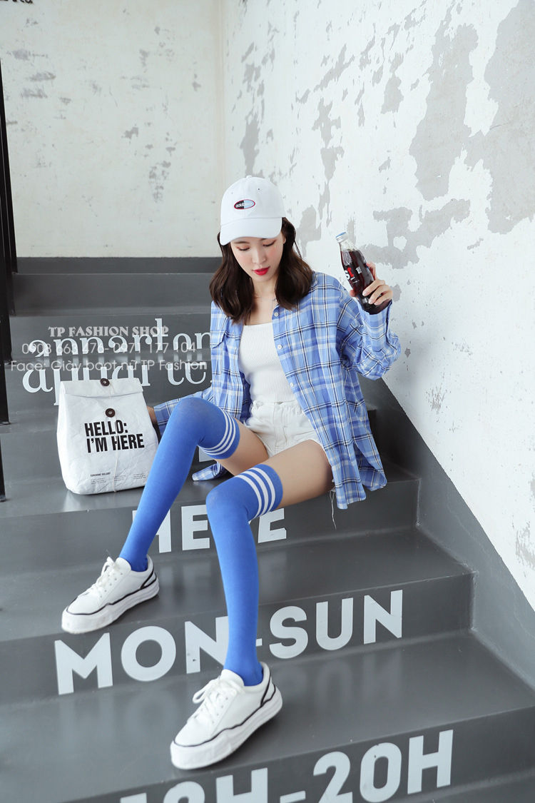 Vớ đùi MÀU NỔI hồng, xanh dương, vàng, xám sọc trắng loại dầy chống tuột TAT48 Vớ đùi MÀU NỔI hồng, xanh dương, vàng, xám sọc trắng loại dầy chống tuột TAT48