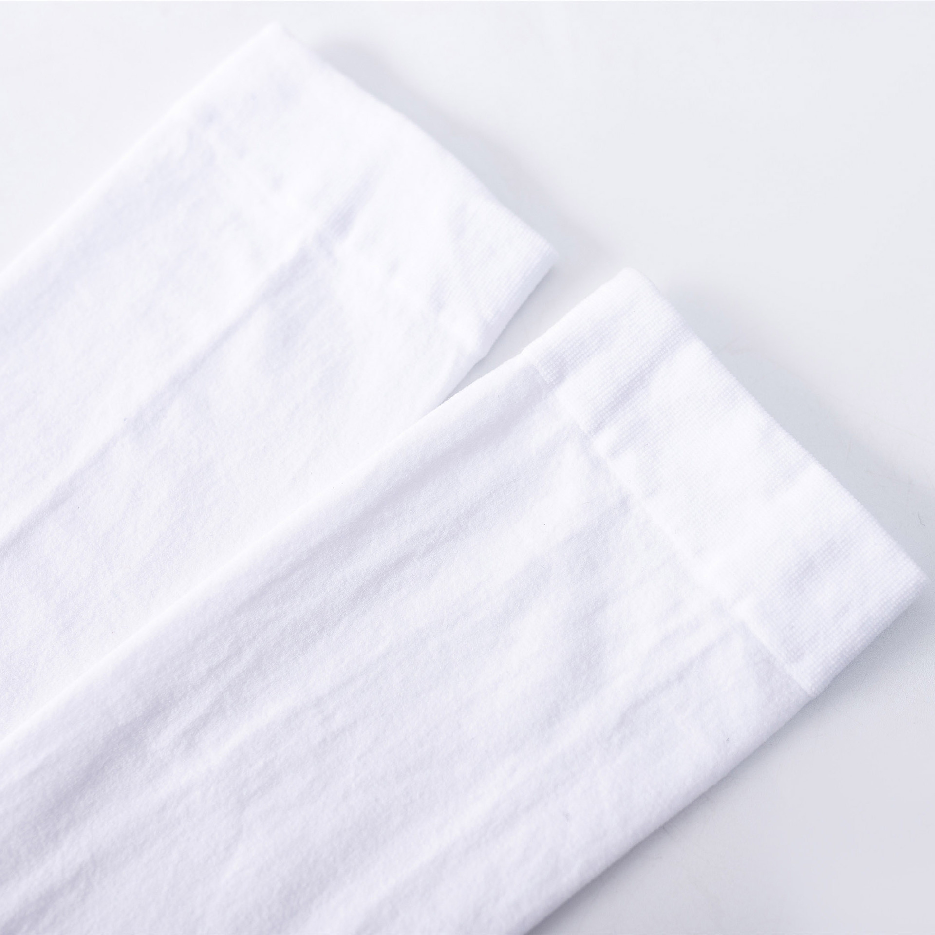 Tất vớ nữ dài dưới gối chất MỀM- MỎNG - MỊN thấm mồ hôi 2 màu ĐEN/ TRẮNG TAT60 