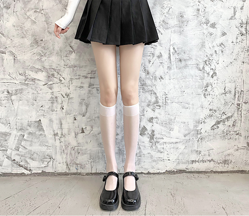 Tất vớ nữ CHẤT LỤA mỏng 3 màu ĐEN/ TRẮNG/ DA cổ cao dưới gối THỜI TRANG- HIỆN ĐẠI- ĐỘC ĐÁO TAT70